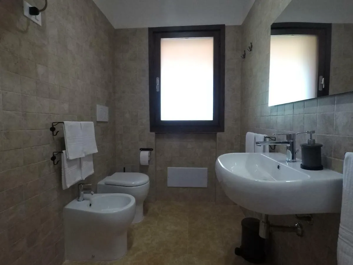 La Villa 3 Apartments Cagliari 0*,