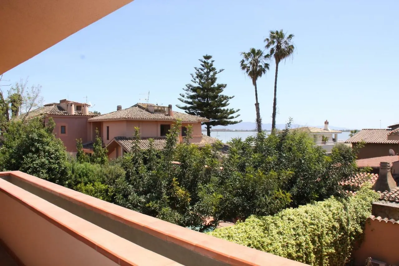 La Villa 3 Apartments Cagliari